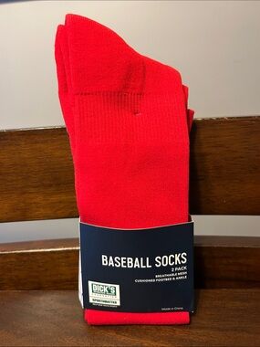 DICKS NEW WITH ORIGINAL PACKAGE L Men’s Red Baseball Socks - 2 Pack